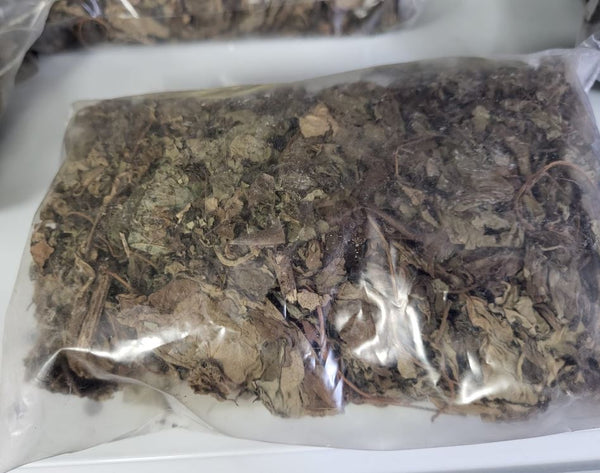 Feuilles d'Utazi séchées